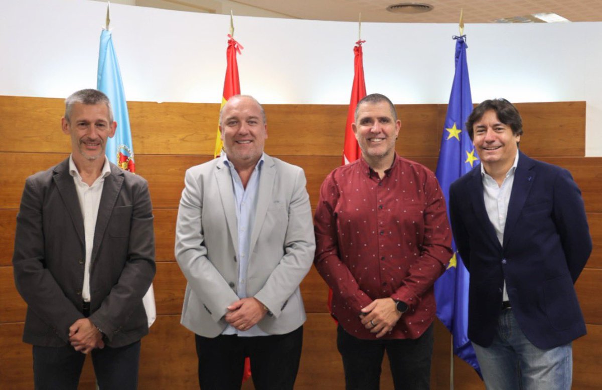 ✅ Firmamos un convenio con el gimnasio Altafit para fomentar el empleo local.

El acuerdo prioriza la contratación de desempleados del municipio para las vacantes necesarias en el gimnasio.

Se irá informando por <a href="/Arroyomolinos/">Ayuntamiento de Arroyomolinos</a>.