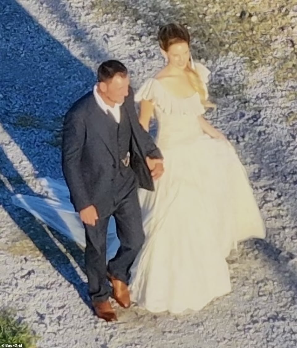 Lana Del Rey France tweet media