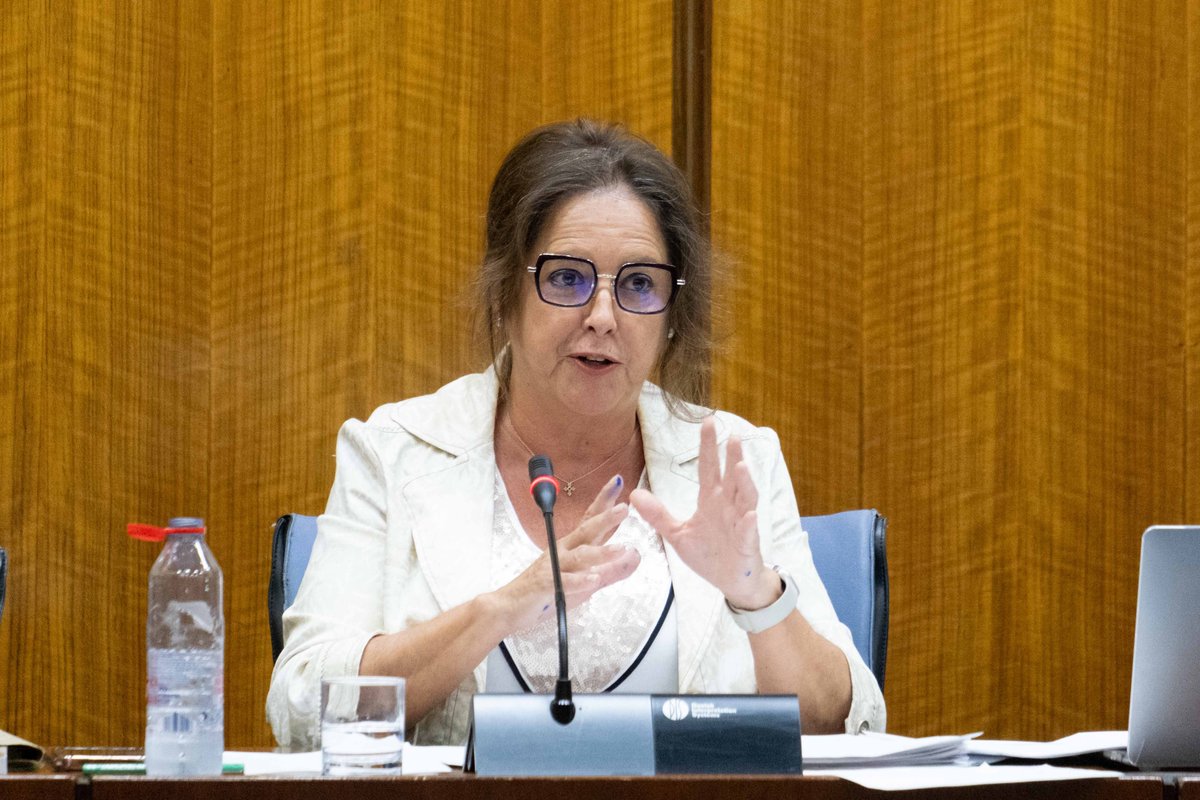 LinaGarcia_AND's tweet image. Hoy he presentado en la Comisión del @ParlamentoAnd las principales líneas estratégicas que guiarán la acción de la Consejeria de @MedioAmbAND en los próximos meses donde el espíritu de la #RevoluciónVerde sigue más vivo que nunca.