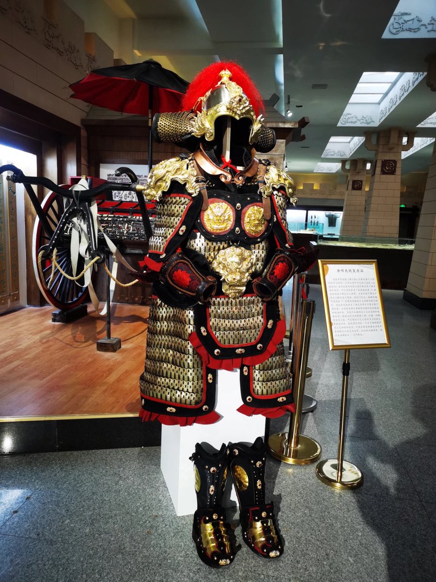 bbwwzz's tweet photo. @RuanJiaJia Yes,you back to Tang dynasty and designed this🤣🤣🤣🤣 https://t.co/5yrJnawHZs
