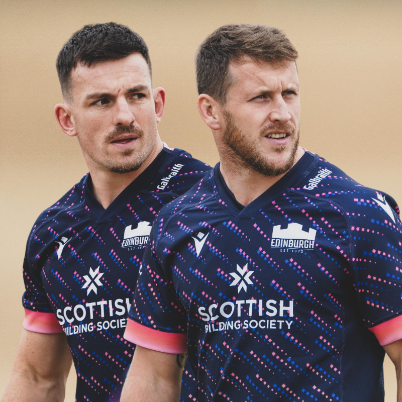 EdinburghRugby's tweet photo. 🏰👊 Centres Mark Bennett and Matt Scott move into the starting line-up to face the Bulls, rekindling their long-standing partnership in the capital midfield.

Full team news 👇