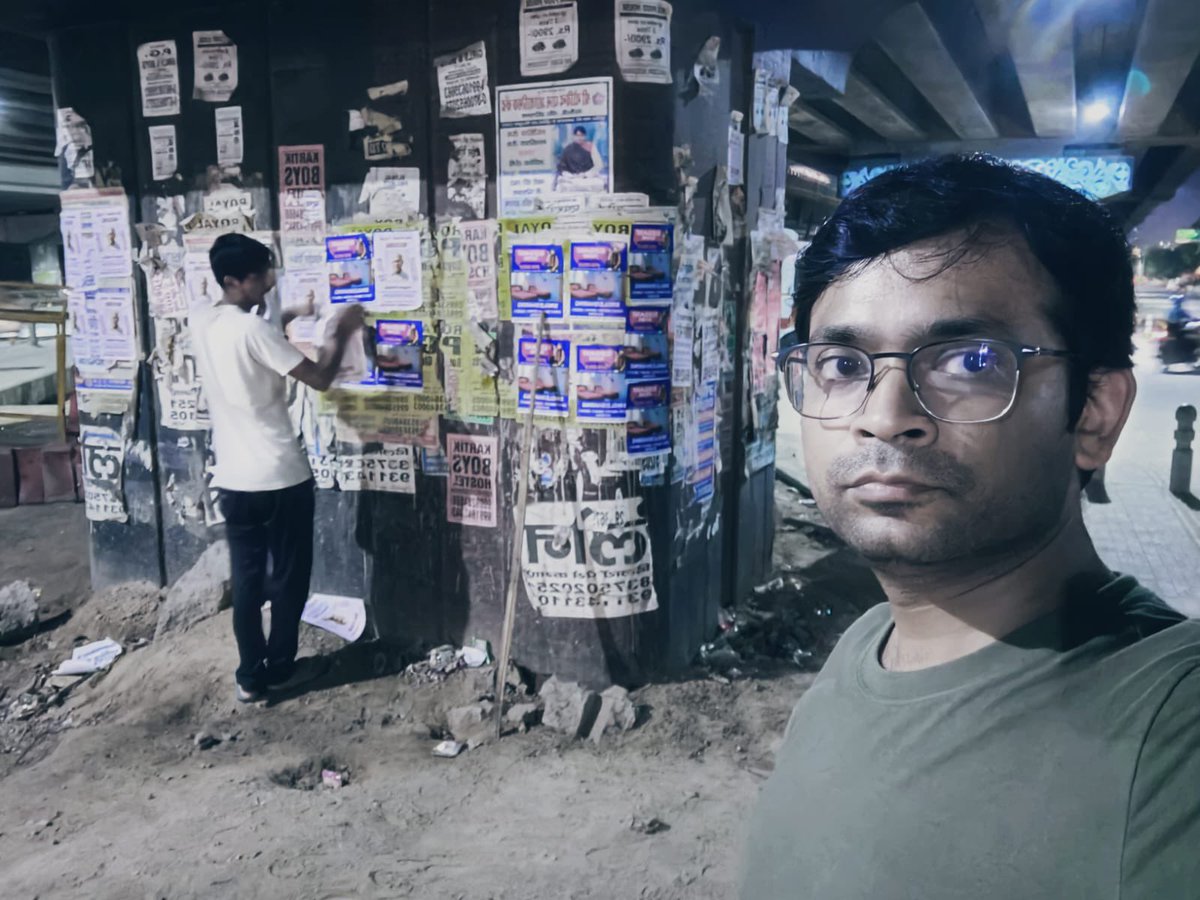 pankaj_ag's tweet photo. 𝐓𝐰𝐨 𝐠𝐞𝐧𝐞𝐫𝐚𝐭𝐢𝐨𝐧𝐬 𝐭𝐨𝐫𝐧 𝐚𝐩𝐚𝐫𝐭: 𝐚 𝐧𝐞𝐰𝐛𝐨𝐫𝐧'𝐬 𝐭𝐞𝐧𝐝𝐞𝐫 𝐜𝐫𝐢𝐞𝐬 𝐞𝐜𝐡𝐨, 𝐥𝐨𝐧𝐠𝐢𝐧𝐠 𝐟𝐨𝐫 𝐢𝐭𝐬 𝐠𝐫𝐚𝐧𝐝𝐟𝐚𝐭𝐡𝐞𝐫'𝐬 𝐠𝐞𝐧𝐭𝐥𝐞 𝐭𝐨𝐮𝐜𝐡

In #Gurgaon A 16-day-old infant awaits its grandfather's warmth, 𝗯𝘂𝘁 𝗳𝗮𝘁𝗲 𝗰𝗿𝘂𝗲𝗹𝗹𝘆 𝘀𝗲𝗽𝗮𝗿𝗮𝘁𝗲𝘀 𝘁𝗵𝗲𝗺. The child's father, driven by love and desperation, braves Gurgaon's dark streets, searching for his own father, missing for 16 agonizing days. 

Gurugram’s Police and administration, local ministers? Total helpless ?? System failure?? System collapsed ?? 

@DC_Gurugram @gurgaonpolice @TrafficGGM @cmohry @TOIGurgaon @TheGurugramNews @BJPHaryana @INCHaryana @BhupinderShooda @NayabSainiBJP @RaoNarbir @Rao_InderjitS @kumudnirakesh