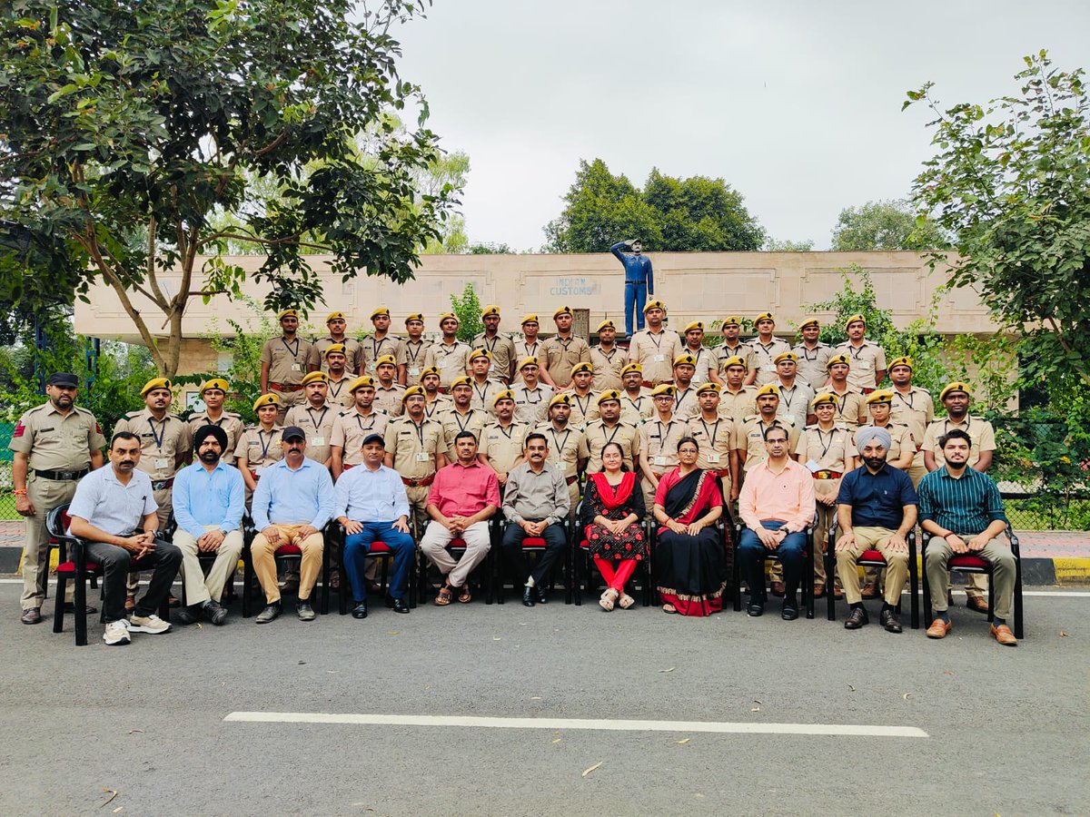 nacincbic's tweet photo. During the 14th Induction Course of Inspectors of Customs & CGST Nagpur/Jaipur Zone being conducted by NACIN Jaipur, the trainees visited Customs Canine Centre, Attari on 27.09.2024 and attended sessions on its functioning. The faculty for the sessions was Ms. Veena Rao, Superintendent, Customs Canine Centre.