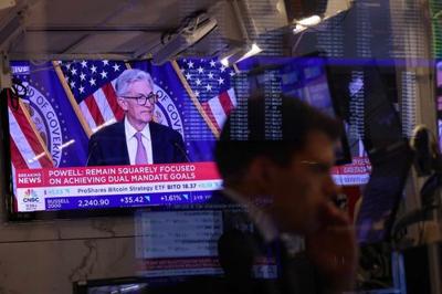 JP_Perigon's tweet photo. Inflation and the labor market look normal, interest rates looked abnormal—until the Fed acted. https://t.co/wPWEwDQj1C https://t.co/GKs323noLe