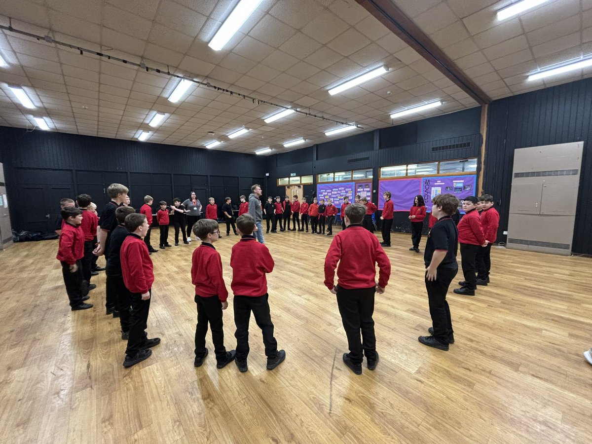 Adran Gerdd Ysgol Llanhari tweet media