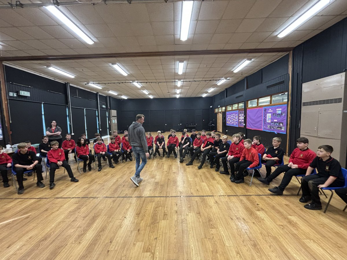 Adran Gerdd Ysgol Llanhari tweet media