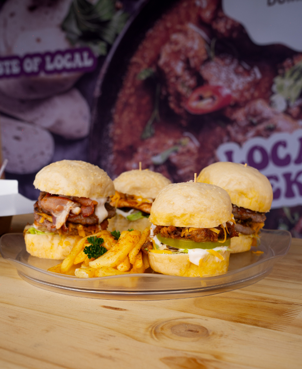 ProudlySA's tweet photo. What's on the menu this weekend? Swipe left for some of our local favourites.
#BuyLocalToCreateJobs #dstvdeliciousfestival2024 #WearLocal #EatLocal https://t.co/ygbKNiM35R