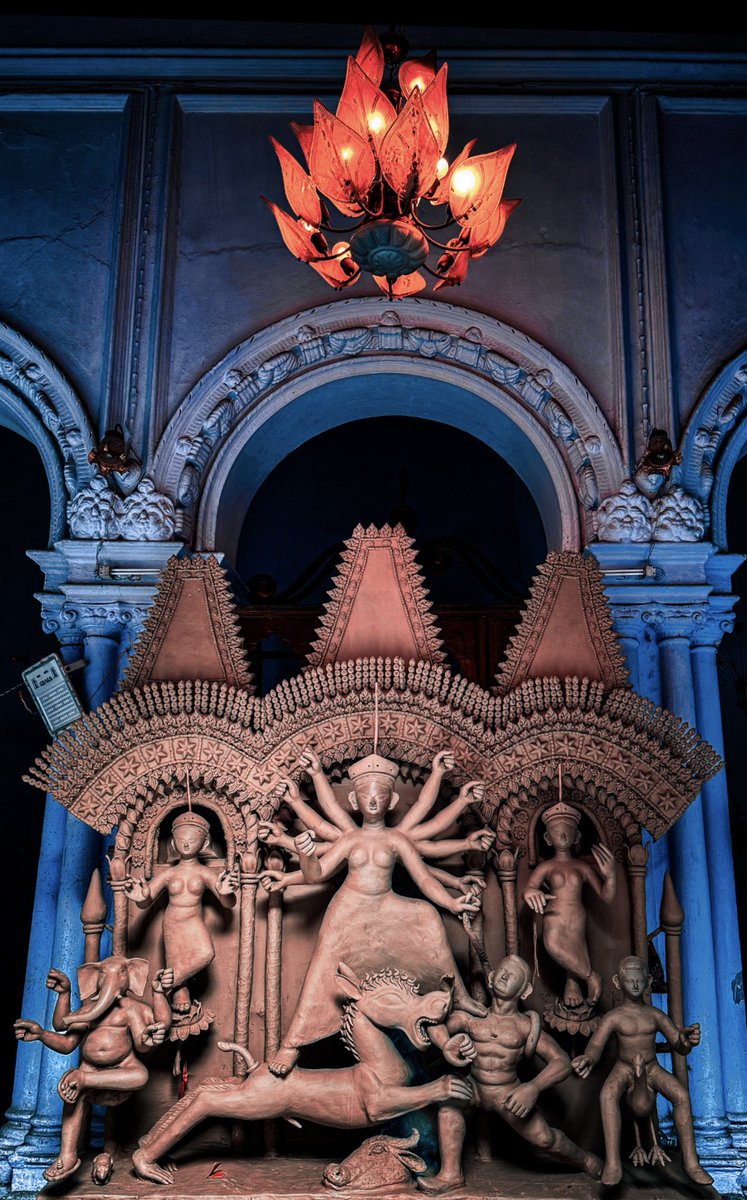 ig_stoner's tweet photo. Celebrating the timeless tradition of Bonedi Barir Pujo – where heritage meets devotion. From the vibrant rituals to the age-old customs, these ancestral homes preserve the essence of Durga Puja in its purest form. Here’s to the grandeur, the memories, Shubho Pujo! https://t.co/RX8BZyJXrW