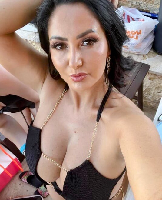 SEXY COFFEE GIRL tweet media