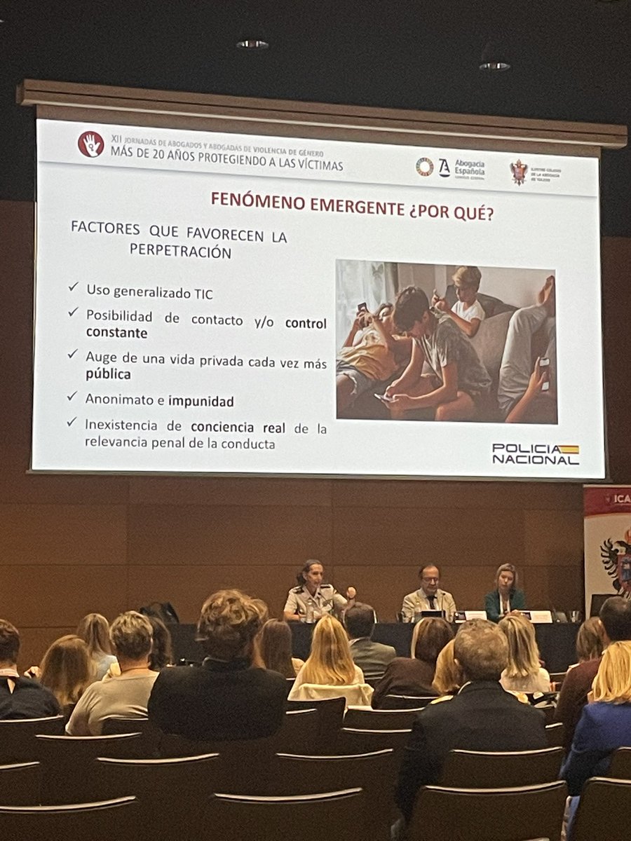 👉🏻 Comisaria Principal  María Cristina Mari García: “estamos ante un fenómeno emergente por el uso generalizado de las #TIC” <a href="/policia/">Policía Nacional</a>