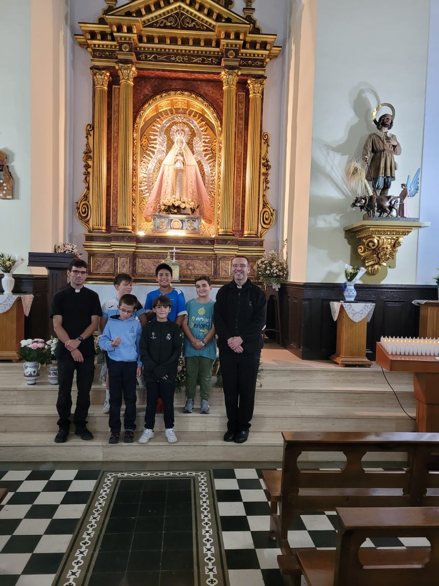 semimenorto's tweet photo. Convivencia #InicioCurso Seminaristas primaria, Ermita Virgen de la Antigua #Mora 26 #Septiembre2024 "El Espíritu del Señor está sobre mí" @DiocesanosToled @architoledo @seminariotoledo https://t.co/wisRV9w4mC