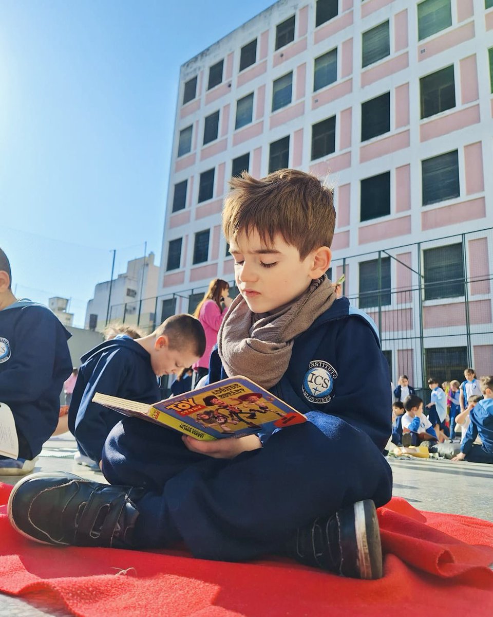 CarlosSteeb's tweet photo. ¡Cierre de la maratón de lectura! 📖 https://t.co/NeLoNzpvAO