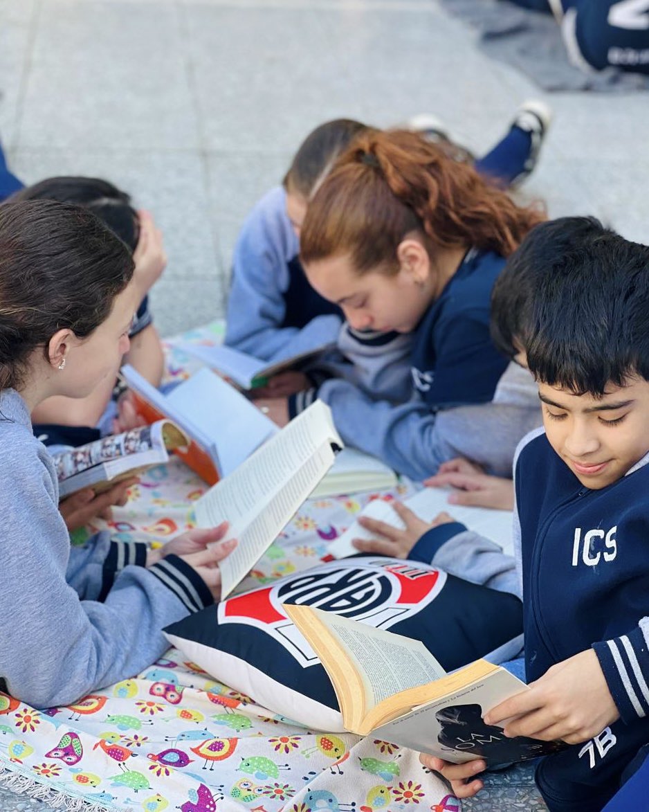 CarlosSteeb's tweet photo. ¡Cierre de la maratón de lectura! 📖 https://t.co/NeLoNzpvAO