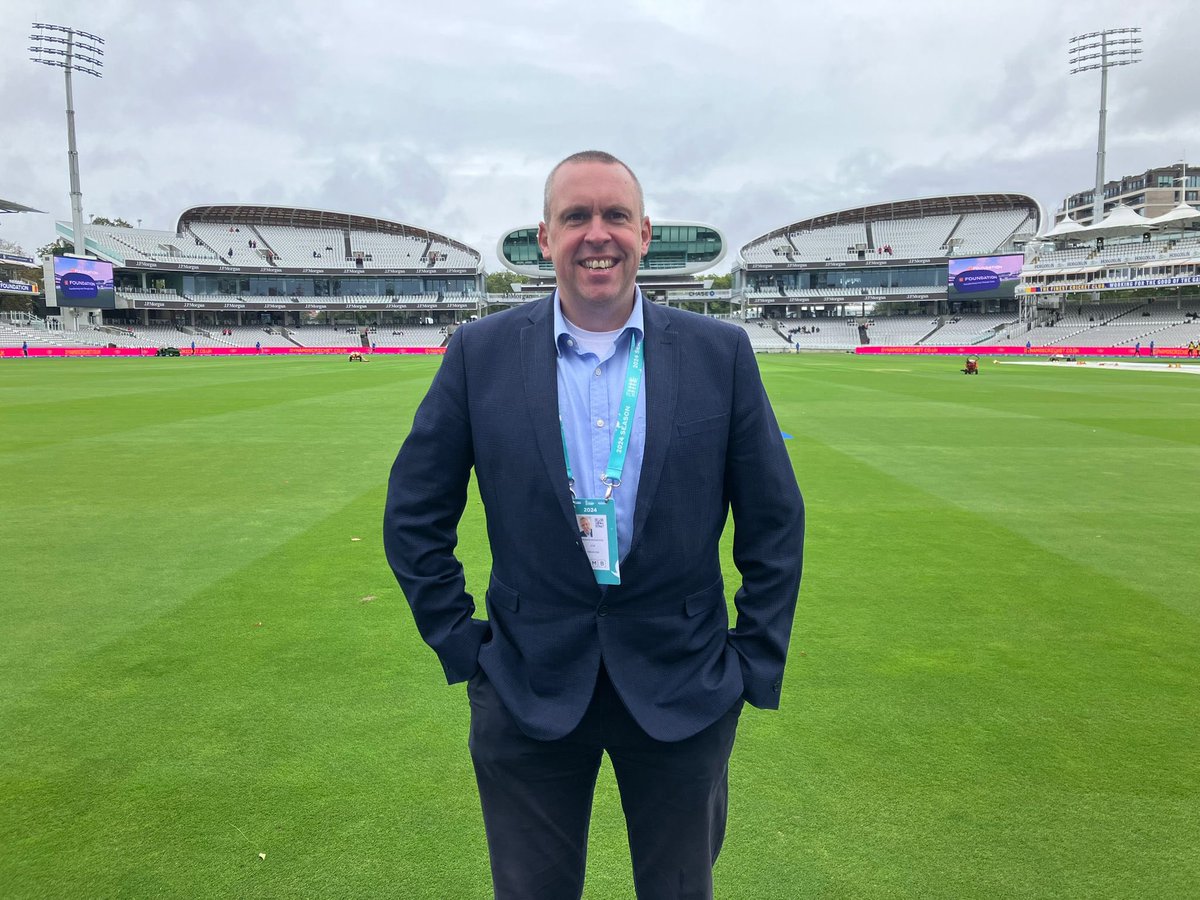 Final day of cricket this autumn 🍂 (sorry Summer 🤣) 
Fingers crossed 🤞 
Final day this summer with the brilliant crew and the awesome <a href="/KenzieBenali/">Kenzie Benali</a>  
Drainage brilliant here so hopeful <a href="/HomeOfCricket/">Lord's Cricket Ground</a> <a href="/englandcricket/">England Cricket</a> <a href="/CricketAus/">Cricket Australia</a>