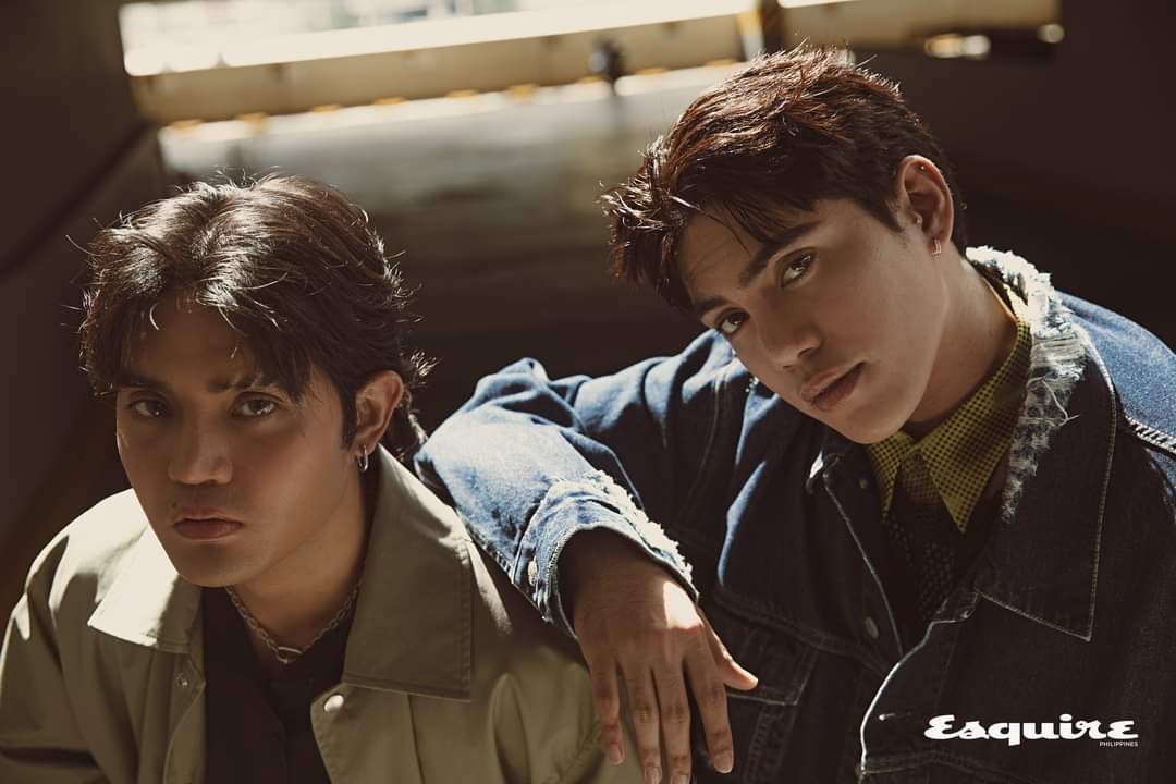 StellJunPH's tweet photo. FACE CARDS NEVER DECLINE?!?! HOW ABOUT OUR SANITY SIRS?!?!! 😭 PARANG PRE-NUP PHOTOSHOOT LANG- 

🔗: https://t.co/DtArDaNOsS

@SB19Official #SB19
#STELLJUN #PABSTELL #PAUSTELL 
@imszmc @stellajero_ https://t.co/Z70YO5aEnm