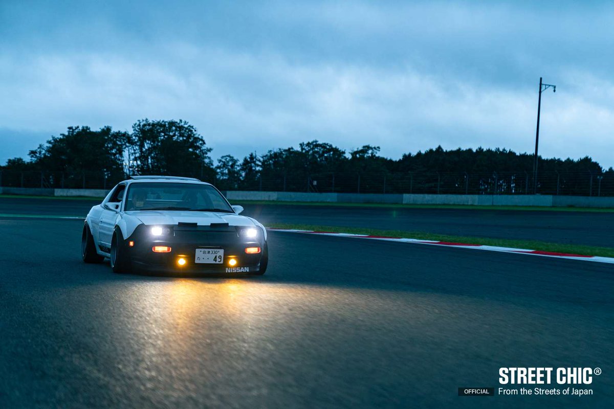 180SX_300ZX's tweet photo. まさかこんな近くで撮って頂いていたとは😍
ありがとうございます😭 https://t.co/aoNFovj5GL