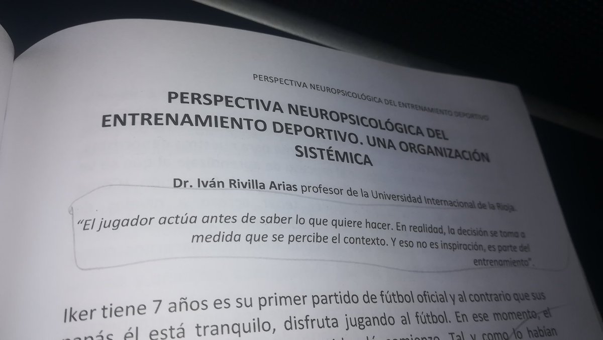 "El jugador actúa antes de saber lo que quiere hacer. En realidad, la decisión se toma a medida que se percibe el contexto. Y esto, no es inspiración es parte del entrenamiento"