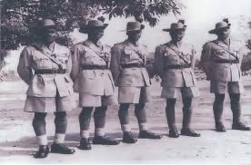 renoomokri's tweet image. What Happened To The First Nigerians To Join The Army?

The gentlemen you see in this photo were the pioneers of the Nigerian Army. They are from right to left, Lieutenant Wellington Duke Bassey, Lieutenant Samuel Ademulegun, 2nd Lieutenant Zakariya Maimalari, 2nd Lieutenant…