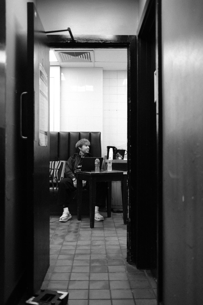 Danny Barrett tweet media