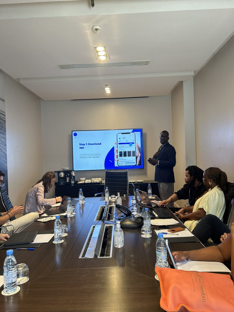 RelaySMS's tweet photo. #RelaySMS demo with @PolicylabAfrica’s project gateway Senegal at the #FIFAfrica24

#HappeningNow #internetfreedom https://t.co/qrULYeSLgb