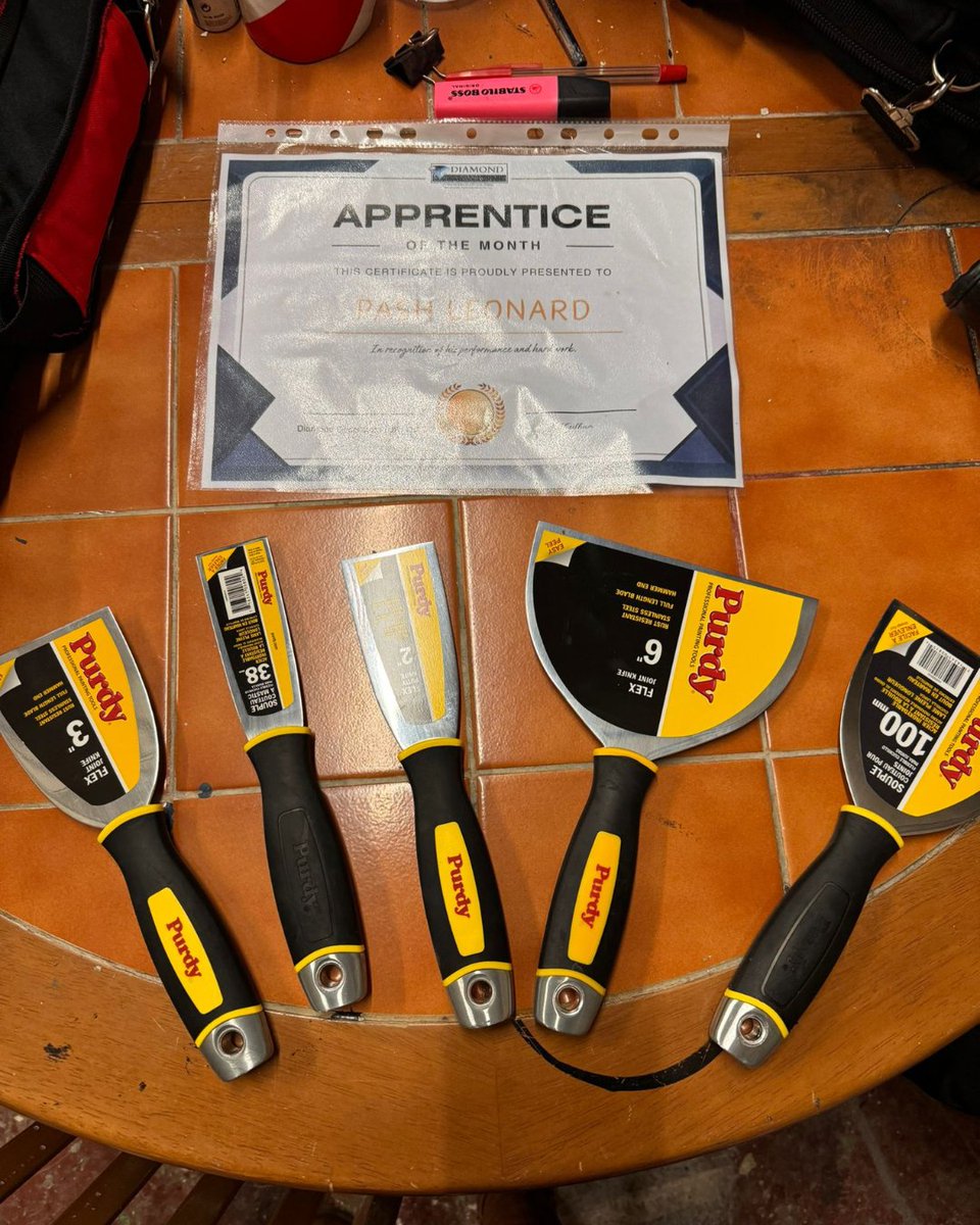 Diamond Decorators tweet media