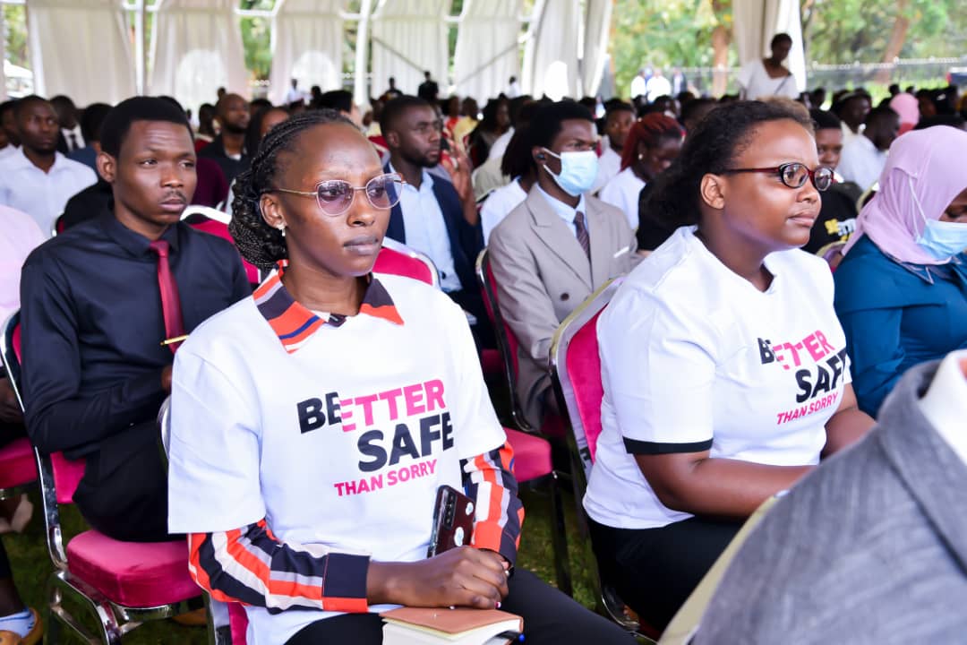 UgandaMediaCent's tweet image. .@BarbaraKaija: The survey revealed that 53.7% of first-year students and 46.7% of continuing students were making positive sexual choices despite the challenges that pressure them to compromise |#EmergingLeadersProgram | #ELPLaunch