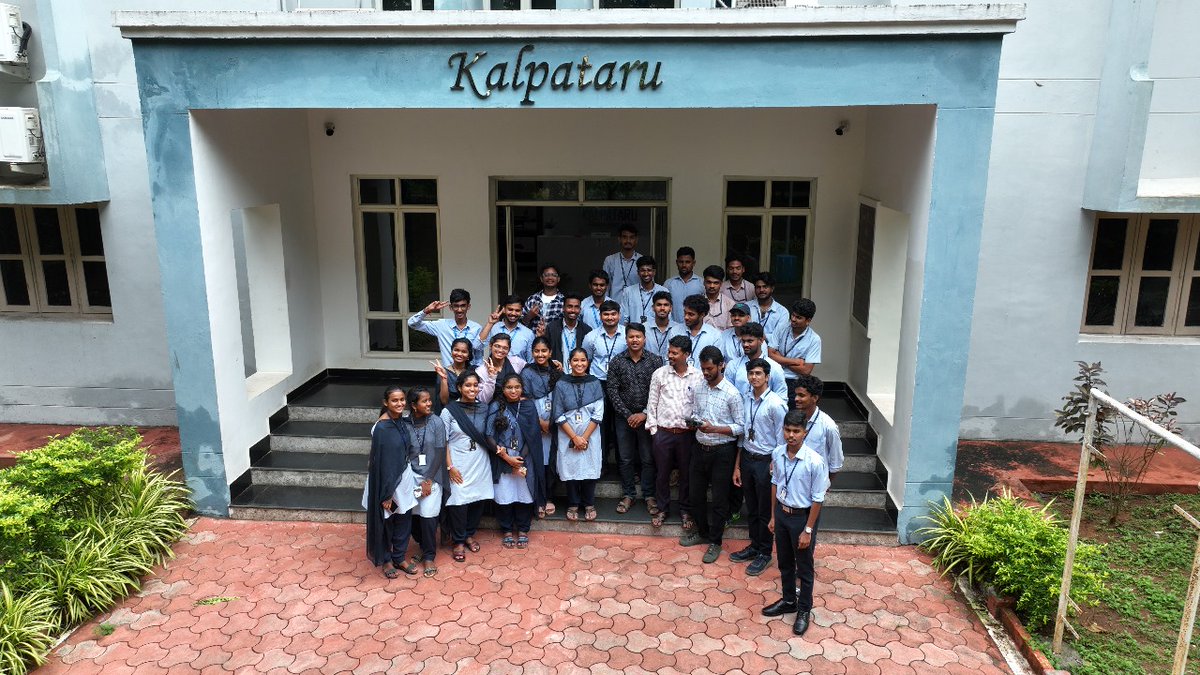 STPI #KALPATARU_COE organised an industrial visit for the 3rd-year students of Vignan Engineering College, Visakhapatnam. During the visit, they were briefed about the CoE offerings and showcased the Industry4.0 lab facilities. <a href="/arvindtw/">Arvind Kumar</a> <a href="/stpiindia/">STPI</a>  #STPICoEs #STPIINDIA #STPINEXT