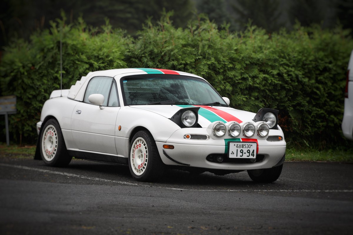 KMatsuda1975's tweet photo. #フォロワーの10割が持っていないもの
#ロードスター
#KGWorks
ハードトップルーバー
(世界残存2、二つとも所持)
4連ライトポッド
(世界残存1) https://t.co/PvbSCCDnYJ
