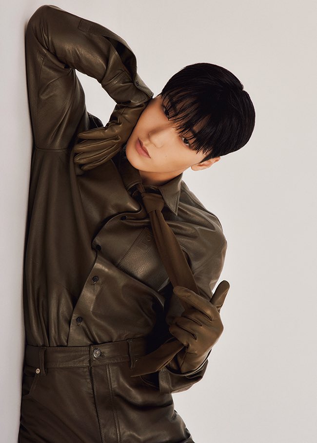 CSNLINE's tweet photo. #CHOISAN of #ATEEZ in look 08 of #FERRAGAMO fall-winter 24 collection for @NumeroTOKYO https://t.co/bvCqTP5D66