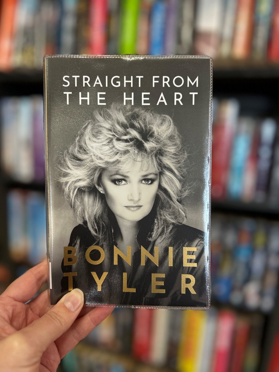 NewbridgeLib's tweet photo. #Llinell1afGwener📚 #1stLineFriday
"I followed a trail of M&M's to the door of a luxury apartment overlooking Central Park. As introductions go, it was an unusual one."
@BonnieTOfficial @CaerphillyLibs #madeinwales #welshlibraries #lovelibraries #newbooks https://t.co/jO3ZUBHXuV