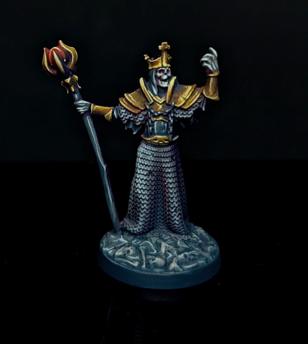 Here's the Power Lich from the Necropolis done! From the Heroes 3 board game by <a href="/StudioArchon/">Archon Studio</a> #paintingminis #boardgames #heroes3