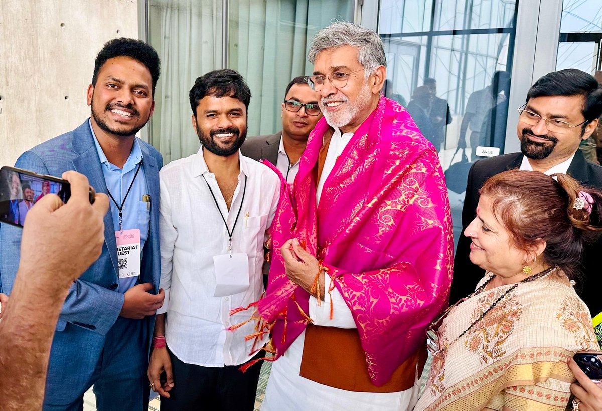 🕊️ #CyberSatyagraha Movement Initiated @ Nobel Peace Summit!

Key Initiatives:
🌐 `&lt;CyberPeaceConferences&gt;` 
📖 `&lt;DigitalLiteracyCampaigns&gt;`
🔌  `&lt;DigitalDisconnect&gt;`  
✋🏻 `&lt;PeacePledge&gt;` 
🏅 `&lt;CyberPeaceAward&gt;`
