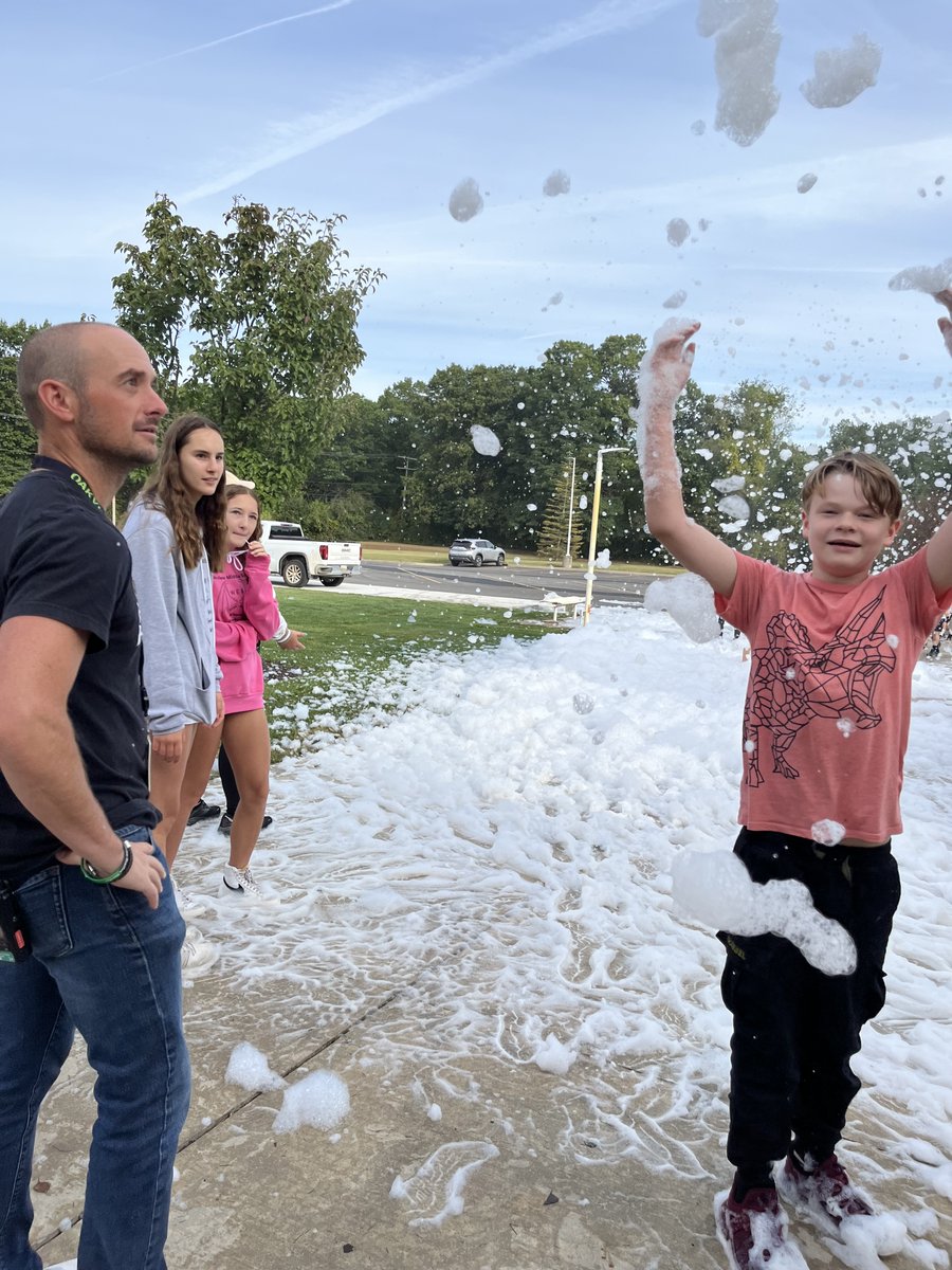 Oakview MS tweet media