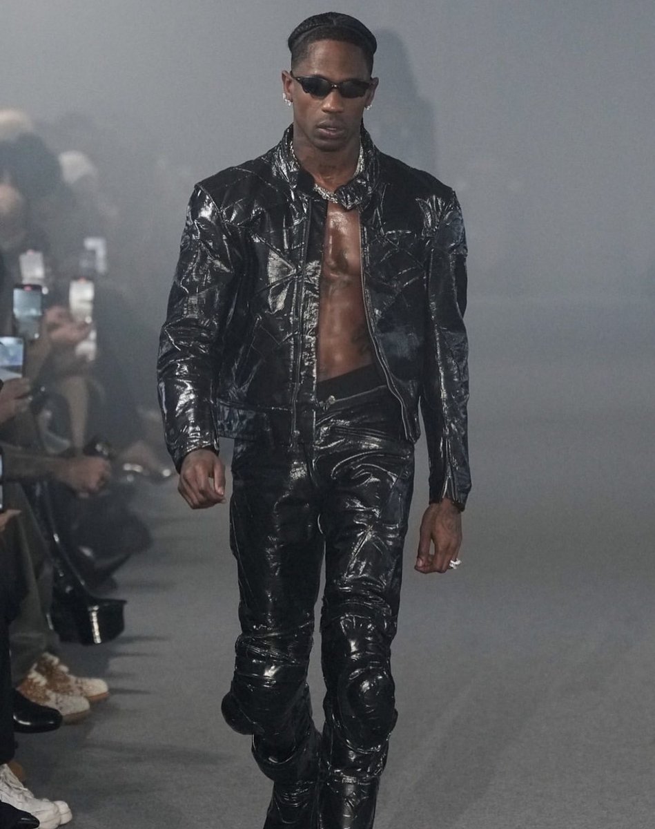 StreetFashion01's tweet photo. Travis Scott for Vetement’s SS25! https://t.co/sGActXPkMf