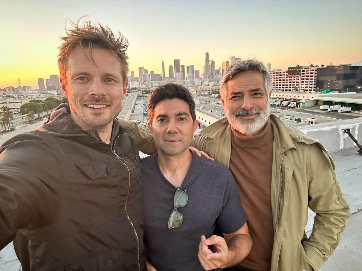 H50Europe's tweet photo. Bradley out and about in LA with his good friend @GZSur via Guillermo's IG @BradleyJames #onceandfutureking #merlin #missingmerlin #arthurpendragon #damienthorn #felixsparks #theliberator
@AngelsEyes2512 @Cathie80210551 @CMagnumfan @ColinAddicts @fienchen_b @heidisalfeld @johnlockbear @JustSay23848309 @924JoeIII @gayyknights @LoverofKnights @PatriciaBoyne1 @pauline_rumsey @AlisterLily @verytroubl53041 @yeaitken @AnthonyMione ๐ซถ