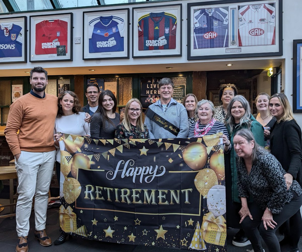 Schools out Mr Winter! 

Fab night with the UOS Nursing lecturing crew (Colin is / was so inspiring, with a health knowledge base so unique. I could talk to him for just hours and listen to his many ‘sharing knowledge’ moments. What a lecturer…. just amazing …and so kind !