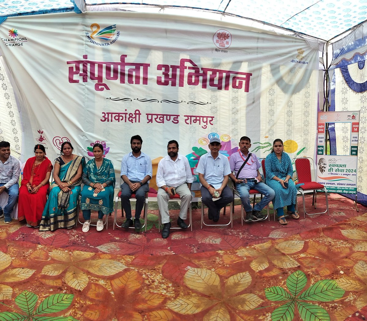 kaimurdm's tweet photo. आज दिनांक 27.09.2024 को रामपुर प्रखंड अंतर्गत सम्पूर्णता अभियान मेला आयोजन का दूसरे दिन जीविका और ICDS विभाग के द्वारा लगाया गया प्रदर्शनी पोषण मेला, गोदभराई, अन्नप्राशन एवं पोषण युक्त आहार के बारे में विस्तृत चर्चा की गई।
@NITIAayog 
@bharatcollab @IPRDBihar @Manmohan4Peace @PiramalFdn