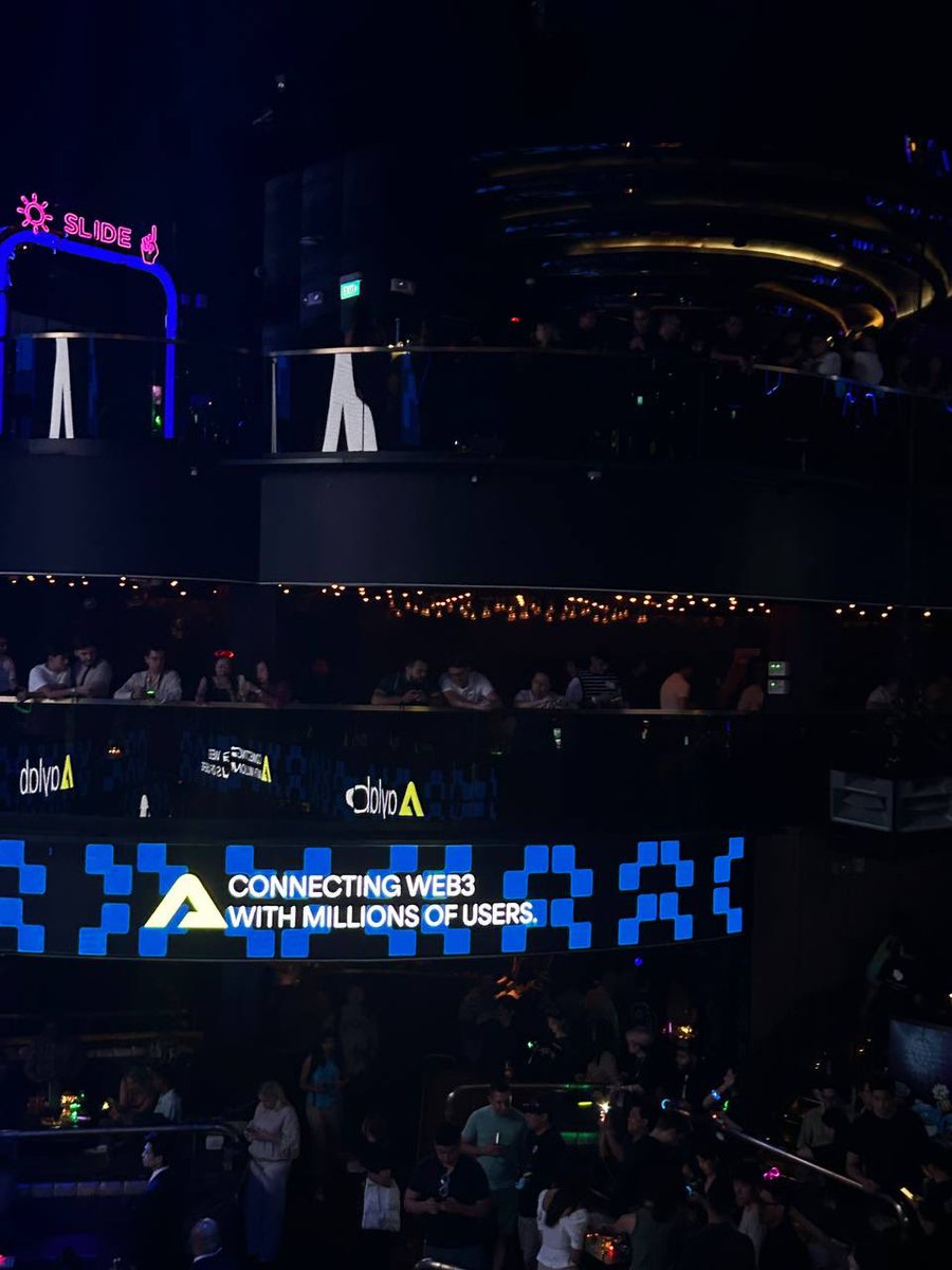 Aylab_io's tweet photo. We just wrapped up an incredible week at #TOKEN2049 Singapore! It gets bigger every year! 🌍

During the week, we co-organized 3 events with @SuiNetwork :

🔥 Sui Builder House
🔥 Networking at Lavo
🔥 Party at Marquee w/ @steveaoki 🎉
Big takeaway? Demand for real users is booming—683 projects looking for quality users in 5 days!

🛠️ Infrastructure is built, now dApps need users. Aylab is the only one delivering quality users at scale programmatically.

We’d be happy to collaborate with projects seeking real users, visibility, or more transactions!