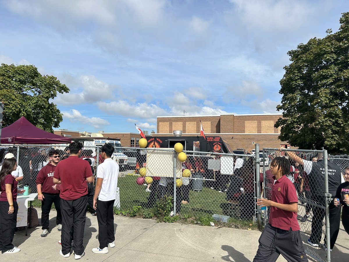 SJB principal tweet media