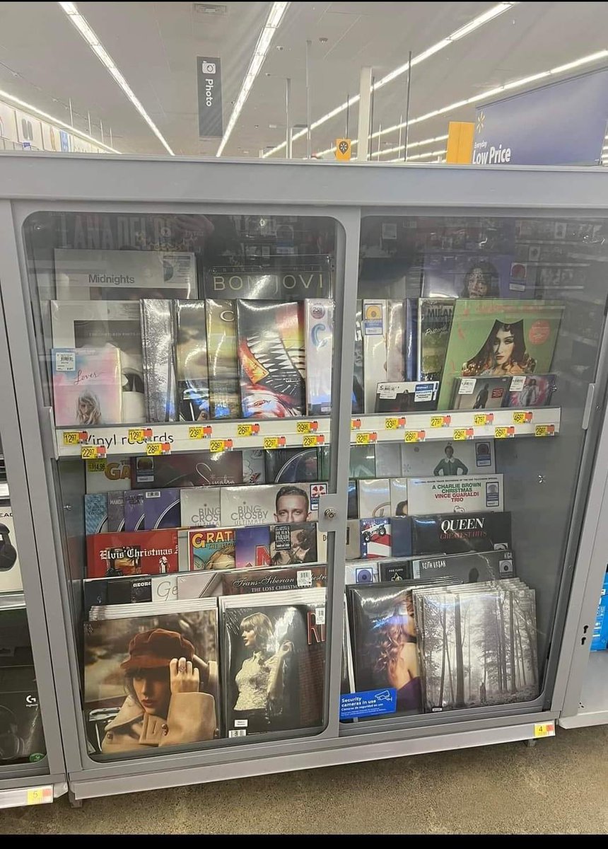 SpinLouder's tweet photo. Walmart is locking up their #vinyl 

You know what that means… 🤔 https://t.co/8ALJNhfczQ