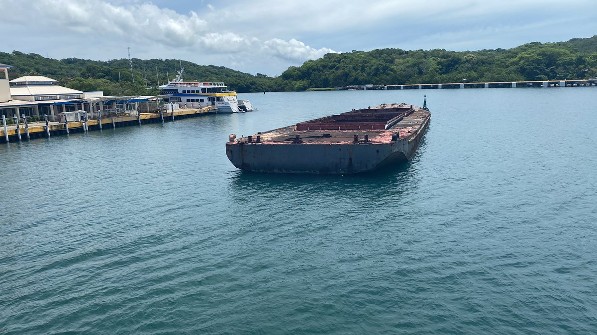 Nairobi_1998's tweet photo. Valla llegamos se vienen cosas buenas en roatan 🙌🏻🙌🏻🥵🥵🥵🥵 https://t.co/ic7rBxv6IQ