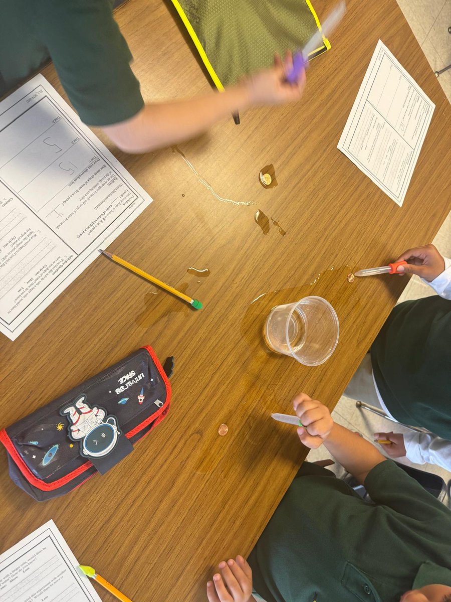 GloriaFloydES's tweet photo. How many drops of water can fit on a penny? π§π Mrs. Fernandez First Grade students are investigating and making observations to find out! Science is all about discovery, and today weβre learning through hands-on fun. #FirstGradeScientists
#GloriaFloydElementary https://t.co/hJcLNozfg1