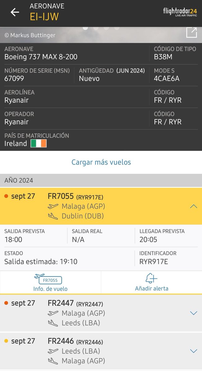 controladores's tweet photo. Otra de #Ryanair🏴‍☠️. 
Esta vez en Málaga. Llega el vuelo de Leeds FR2446 con 20' de retraso, matricula EI-IJW. Ese avión debería llevar de regreso a los pasajeros de Málaga a Leeds en el vuelo FR2447 con muy poco retraso. ¿Qué hace Ryanair? Manda a ese avión a realizar el vuelo Málaga-Dublín en lugar del Málaga-Leeds. Hasta ahí no hay problema. 
Pero resulta que a los pasajeros que quieren ir a Leeds los van a colocar en otro avión, con 2h y media de retraso. Ryanair les dice que su retraso es.... ¡oh sorpresa! por falta de controladores.🤥
¿Qué os parece la jugada?
#Trileros