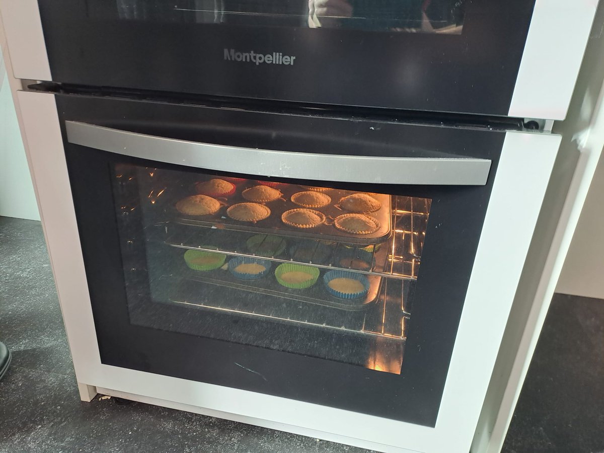 CORECityAcademy's tweet photo. The first Baking Club session of the year took place this afternoon, led by Miss Ali! Students made Lemon Drizzle cupcakes to take home with them and were supported by Year 11 Hospitality and Catering students. The corridor smelled wonderful! @COREeducate #COREOpportunity https://t.co/W5F75jZH5F