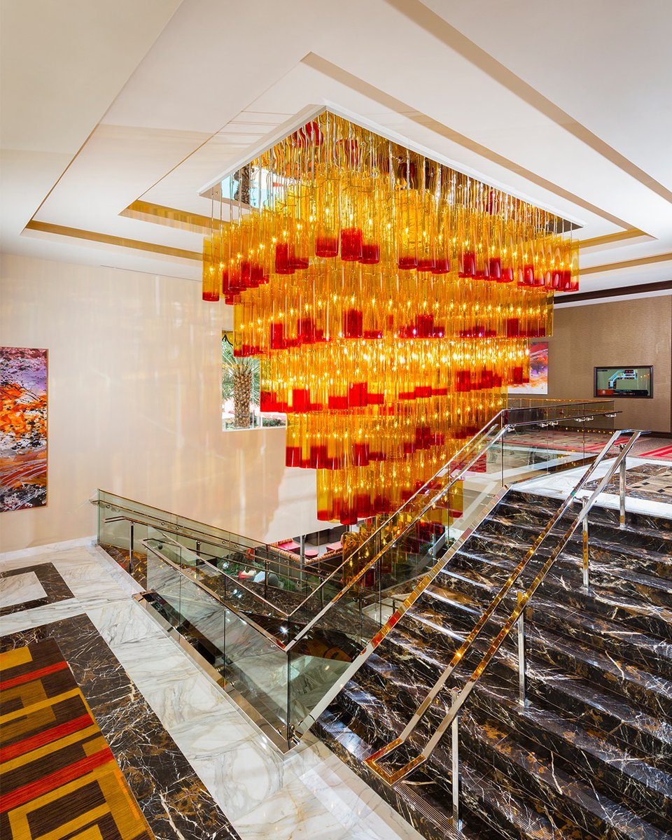 Golden Nugget LV tweet media