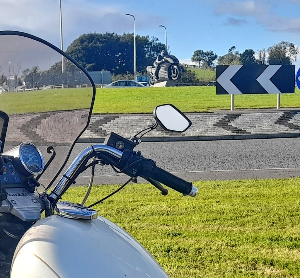 BulldogBDX's tweet photo. The long awaited statue in the roundabout at the head of the iconic #Temple100 circuit in #CountyDown has arrived depicting #local hero #DromaraDestroyer
& #BDXclub member Brian Reid. Looks good too ππ https://t.co/9Qrlctz6yV