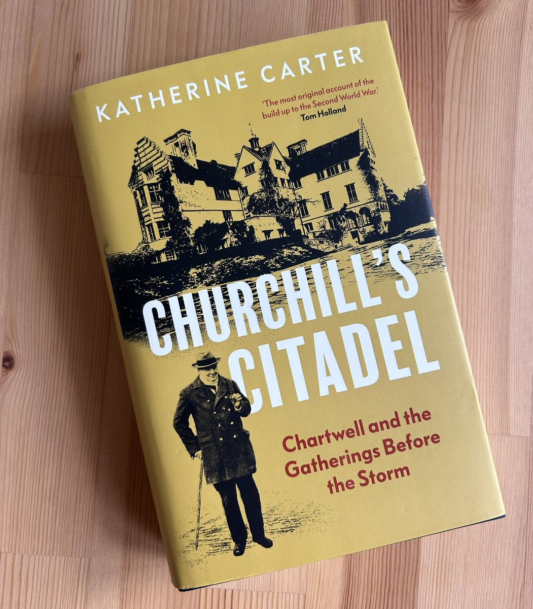 This magnificent looking book arrived on my desk this morning <a href="/katieculture/">Katherine Carter</a> 📚 

Review coming soon 👨🏻‍💻

#HistoryBookChat @books2cover