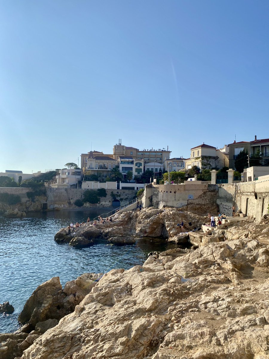 vicky_le_viking's tweet photo. Marseille 💙 /10 https://t.co/RulOpeKm0B