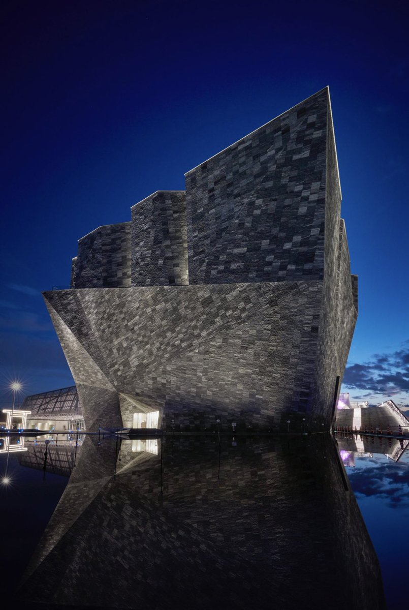 lcCVH6QDBxRO41u's tweet image. 隈研吾さん、タッグを組んだチームと相性がいい時に力を発揮する気がする