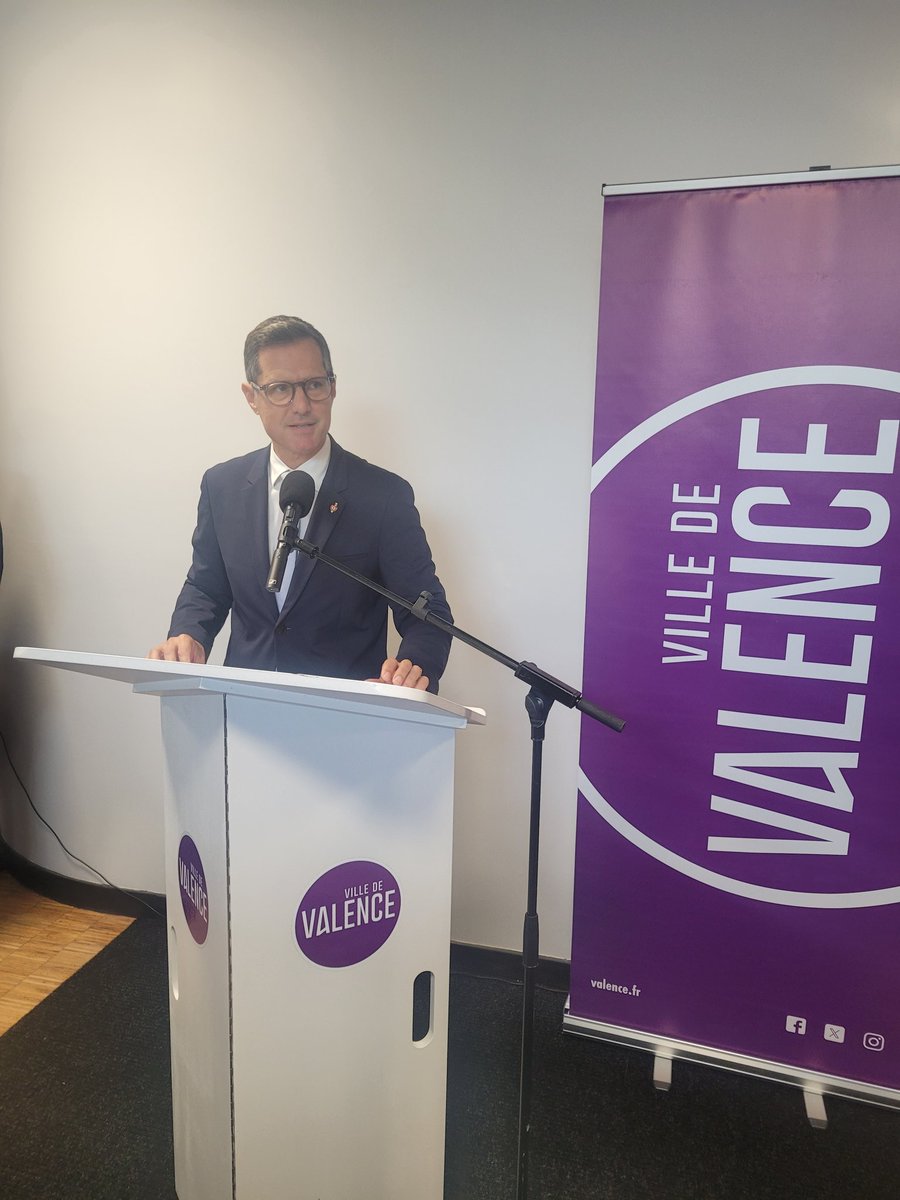 Directeur académique de l'Ain tweet media